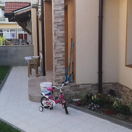 Vylchev Gazde/Camere de închiriat Kiten (Burgas)