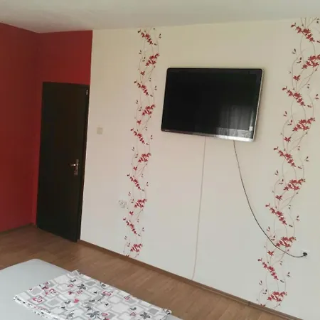 Vylchev Gazde/Camere de închiriat Kiten (Burgas)